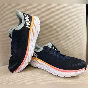 Hoka One One Women's Clifton 7 - Black Iris/Blue Haze" - size 10.5 (1110509 BIBH